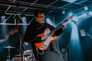 James Oliver's Rock n Roll Review Featuring Geraint Watkins